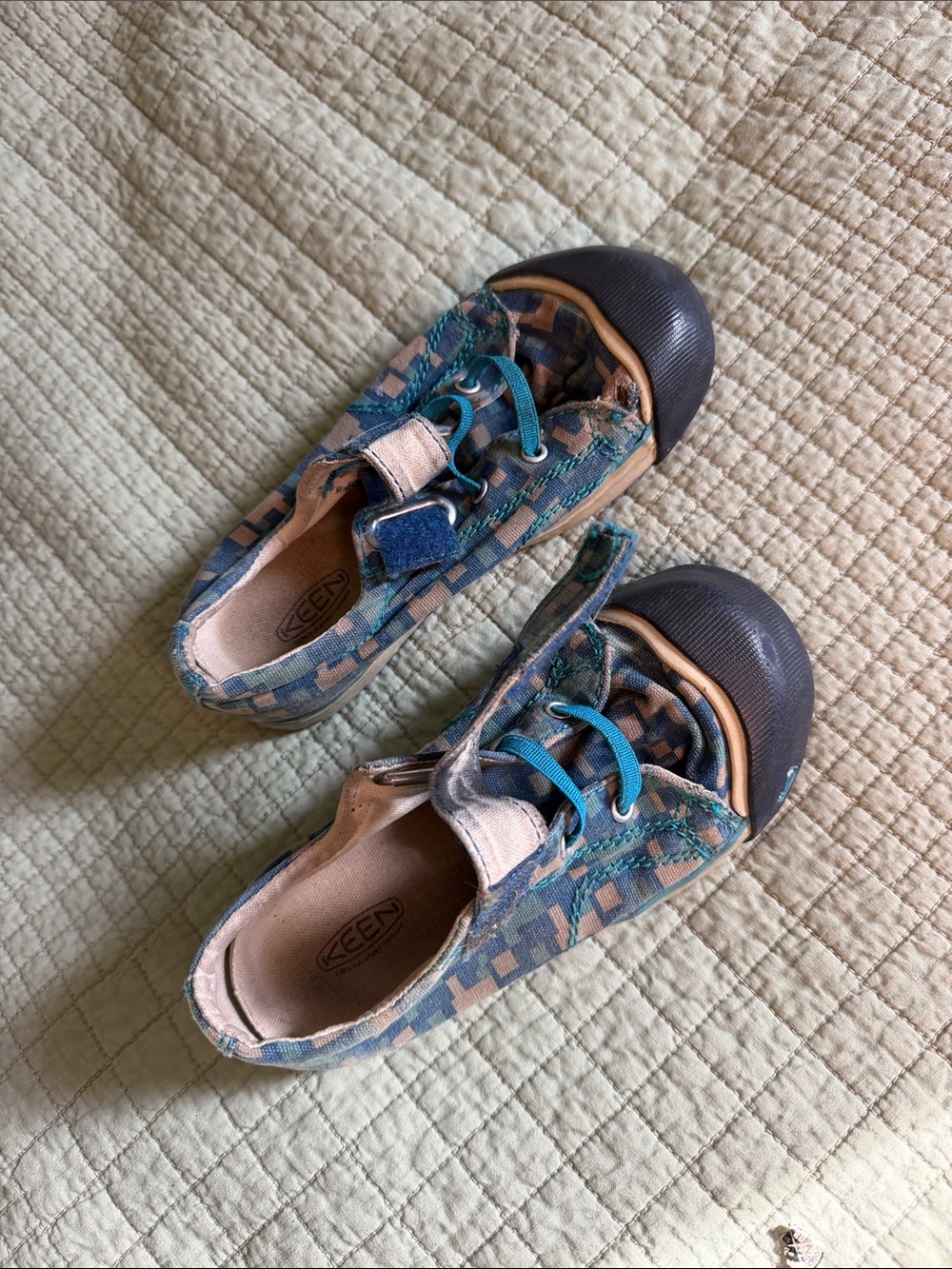 Keen Kids Blue Teal Camo Slip-On Sneakers